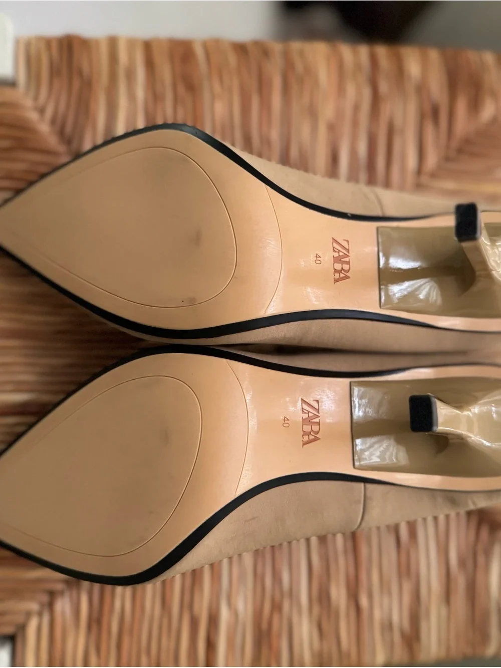 NWT ZARA Beige Pointed Toe Pumps